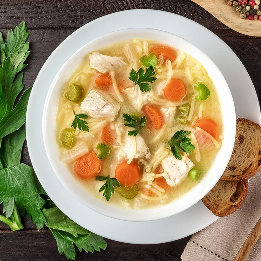 Maggi Przezroczysta zupa z kurzymi, natychmiast rozpuszczalna, 1 opakowanie (1 x 900 g pudełko gastronomiczne)