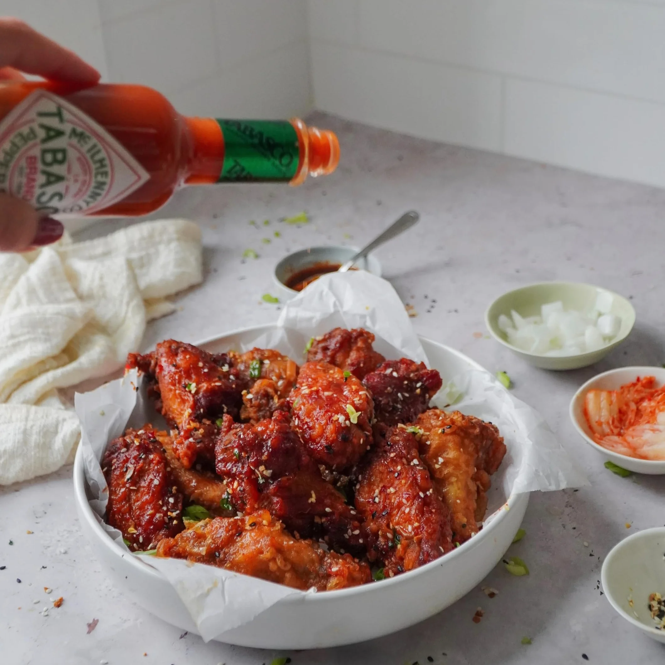 TABASCO® Brand Original Red Pepper Sos 2 x 350ml = 700ml - Duo Pack - Czerwony sos TABASCO® : wykonany z trzech w 100% naturalnych składników