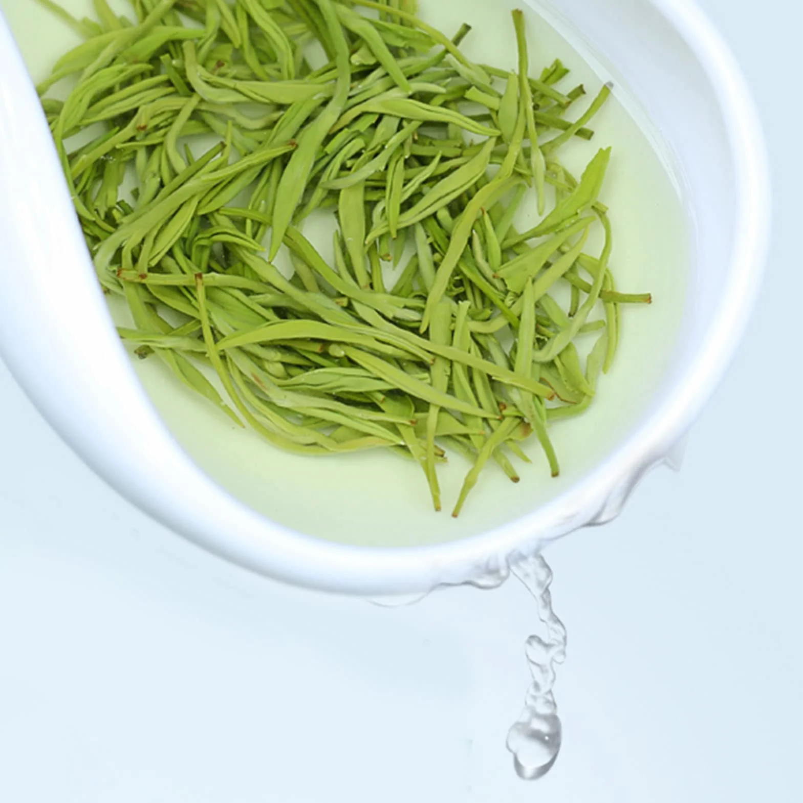 Maojian Green Tea ，150g Premium chińska słynna zielona herbata, nowa herbata Zielona herbata Maojian Spring Tea, naturalnie uprawiana wysokogórska, długi kształt paska, opakowanie 24 szt.