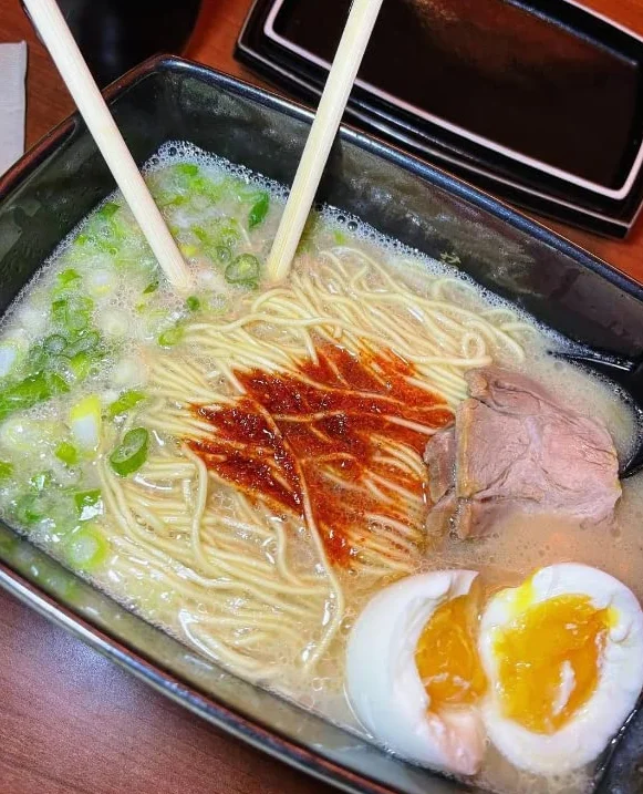 Ichiran Hakata Straight Noodle Tonkotsu Ramen z tajnym czerwonym sosem Special Dry Sauce - 5 posiłków