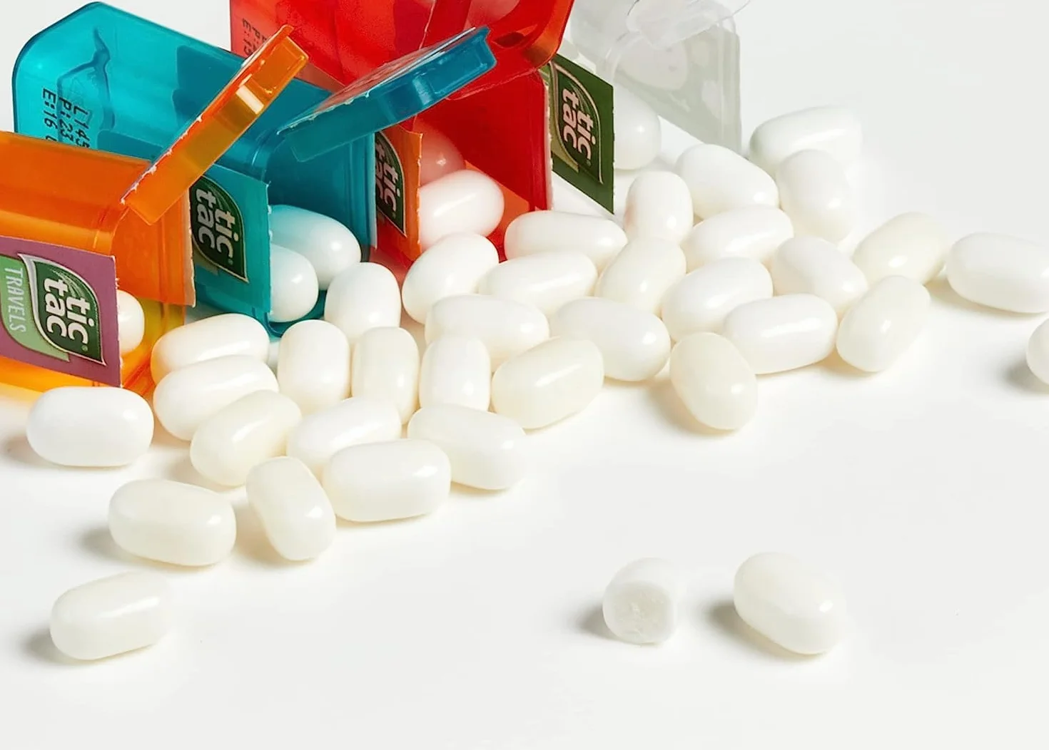 Tic Tac Travels Lilliput Cukierki drażetki z miętą pieprzową, 300 g, 60 miniopakowań