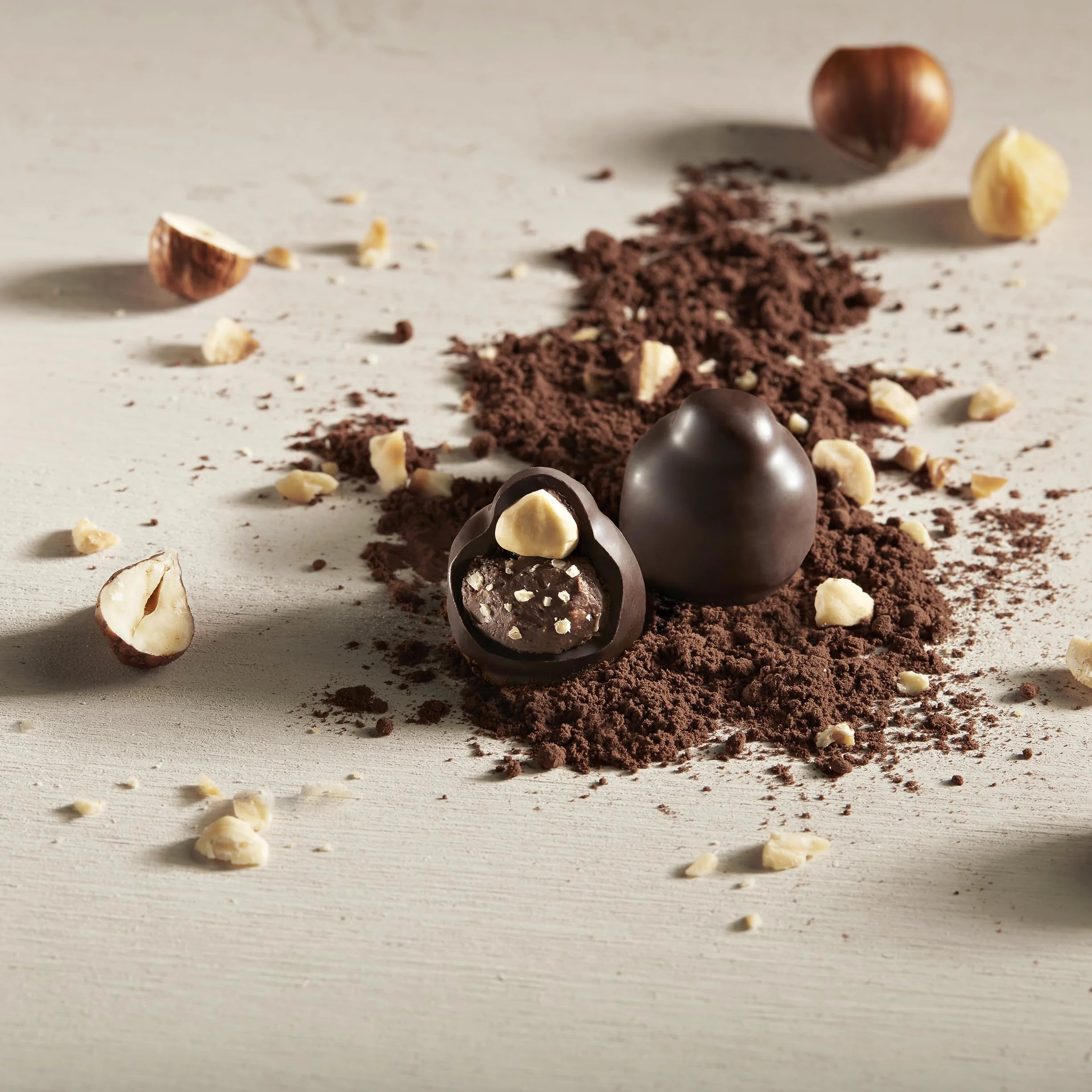 BACI PERUGINA Pudełko 350 g Classico Dark FINE Chocolate Truffle with Hazelnuts