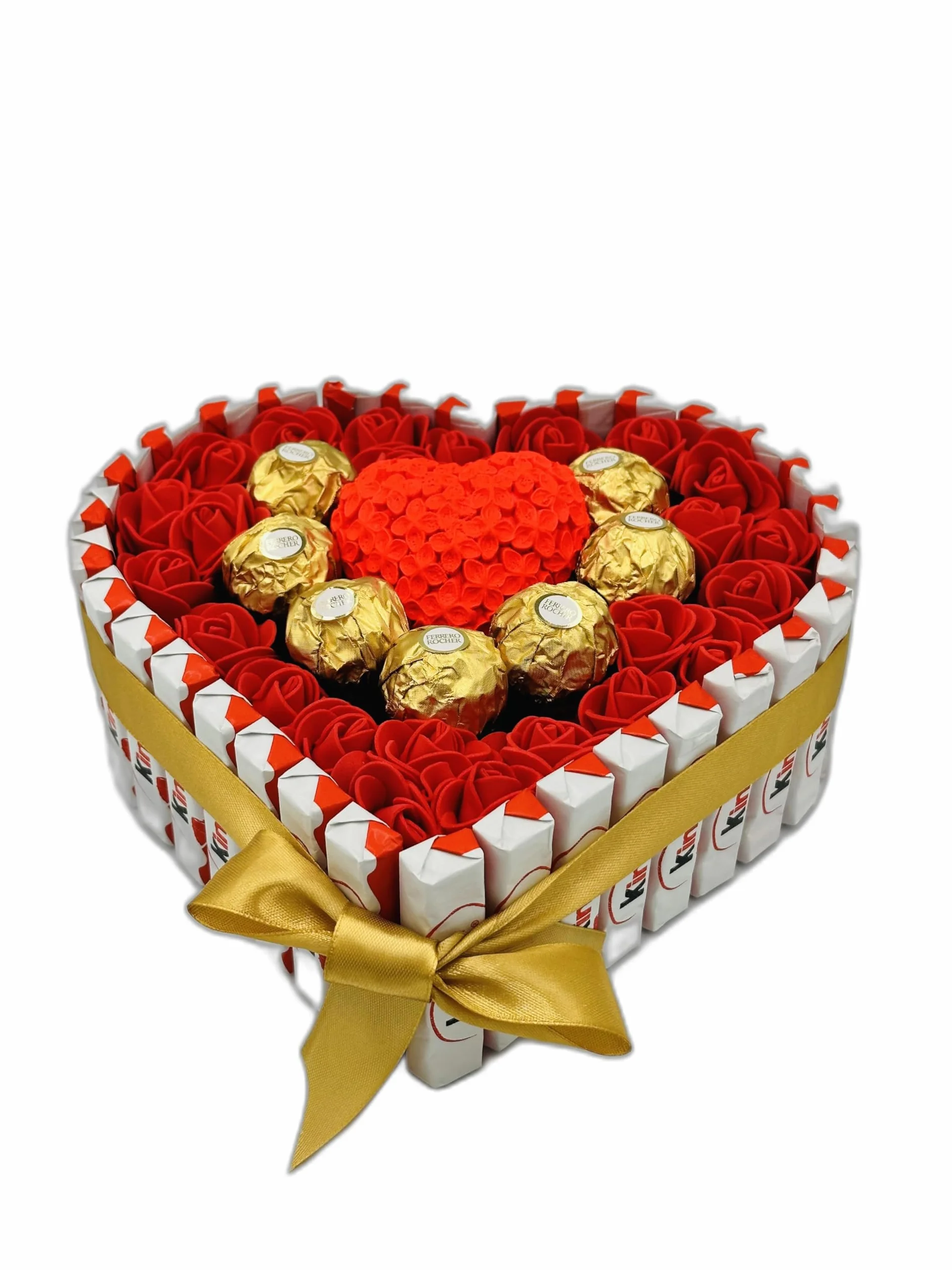 Tort z Czekoladek Ferrero Rocher i Kinder w Kształcie Serca, Czerwone Róże, Złota Wstążka, Prezent na Urodziny i Walentynki
