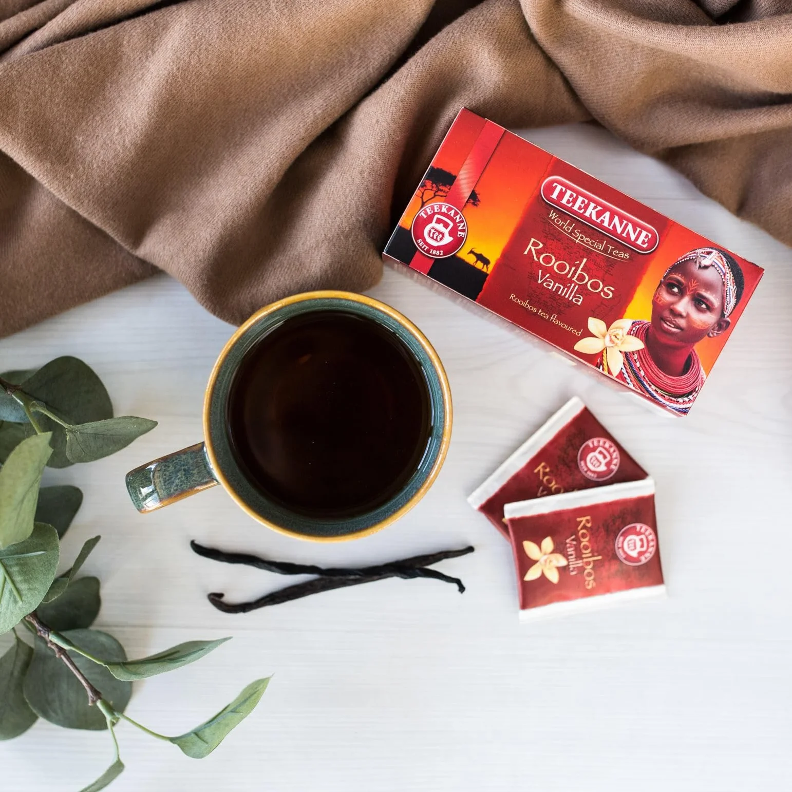 Teekanne Rooibos Vanilla Tea – nowa edycja (6 x 35 g) + prezent Dekond