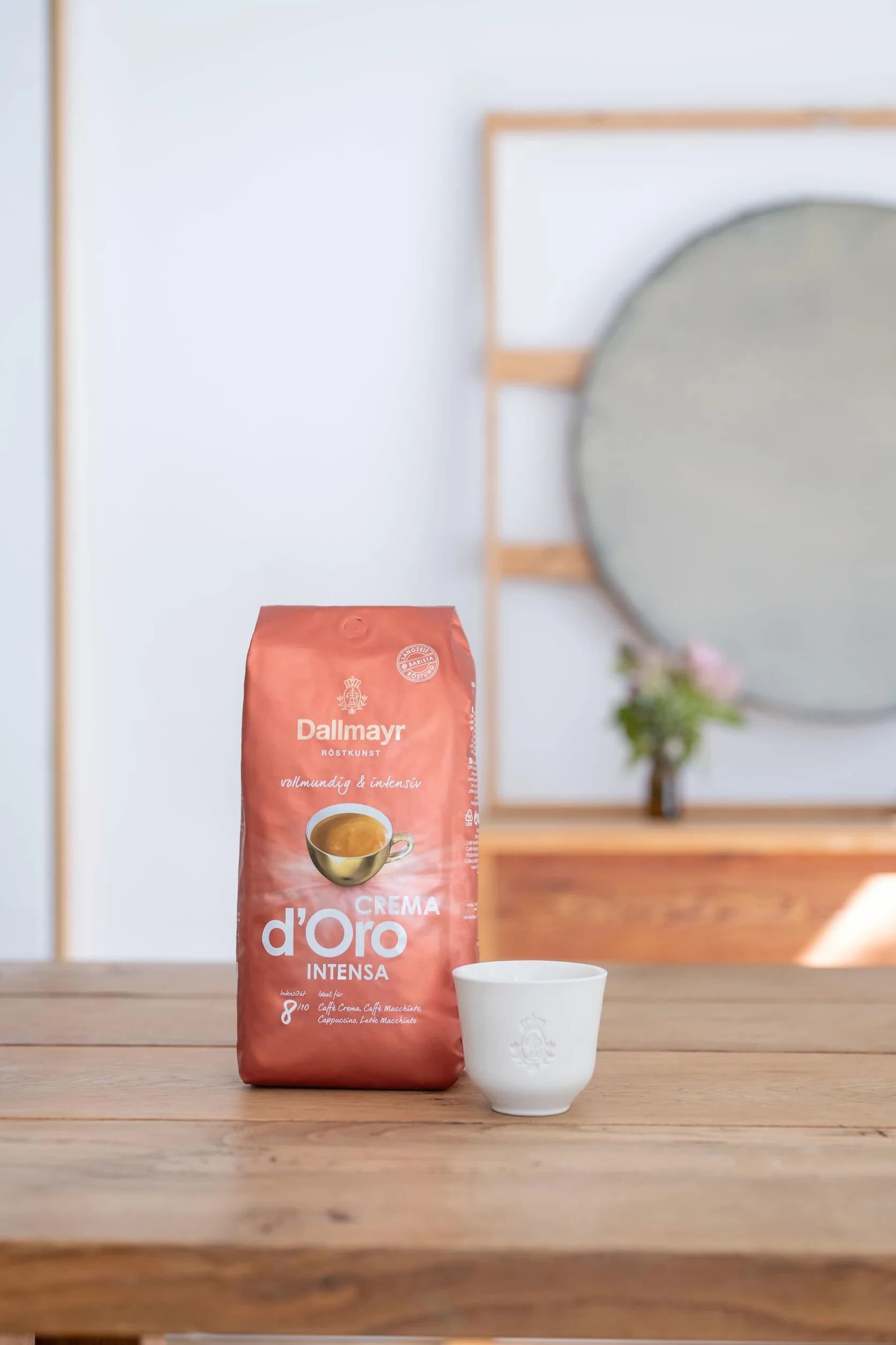 Dallmayr Crema D'Oro Intensa Kawa Ziarnista Arabica