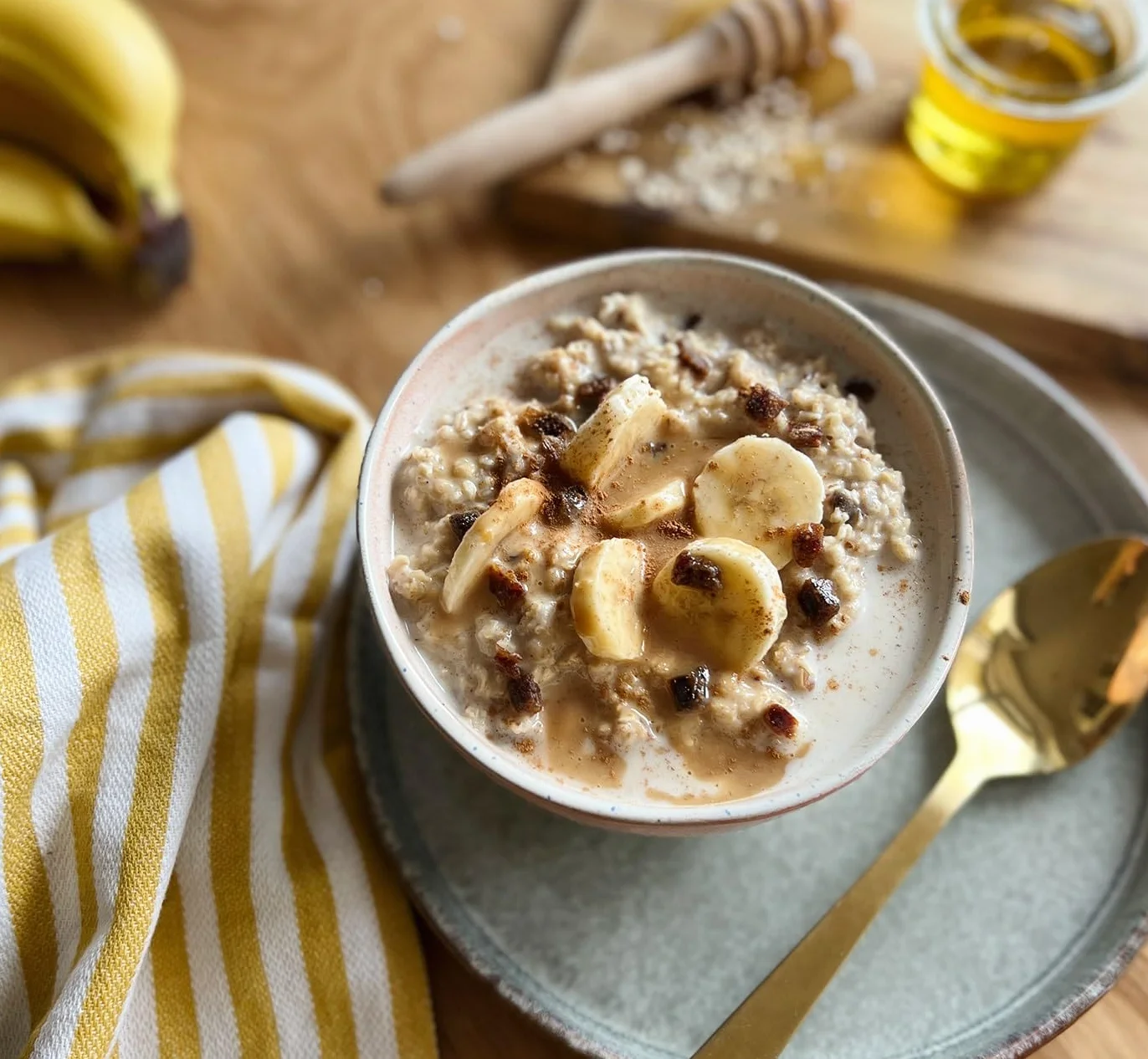 OneDayMore Owsianka bez cukru z bananami 1350 g musli wegańskie płatki owsiane 100% naturalne składniki 3 sztuki