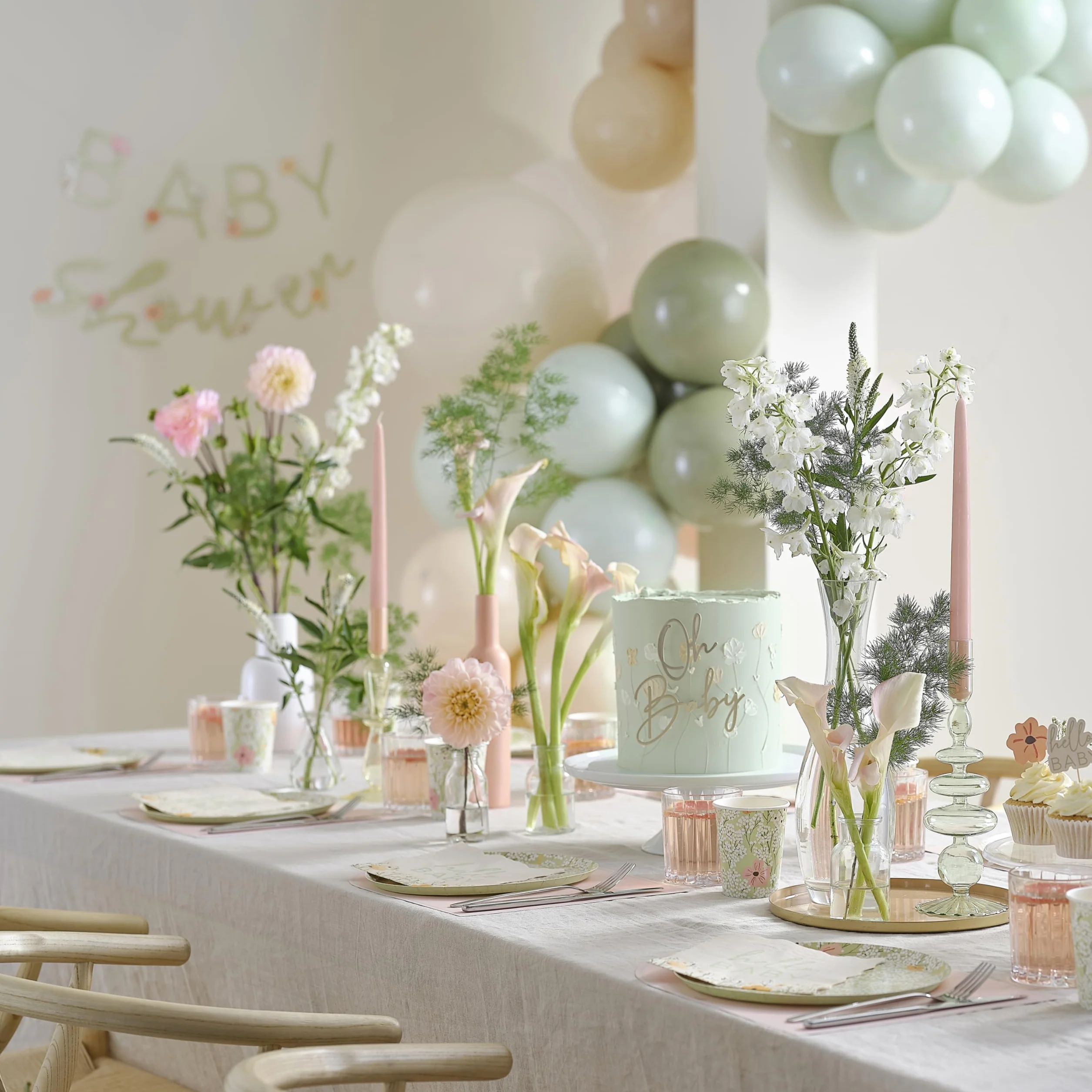 Ginger Ray Kwiatowe toppery do babeczek Hello Baby 12 sztuk pastelowe