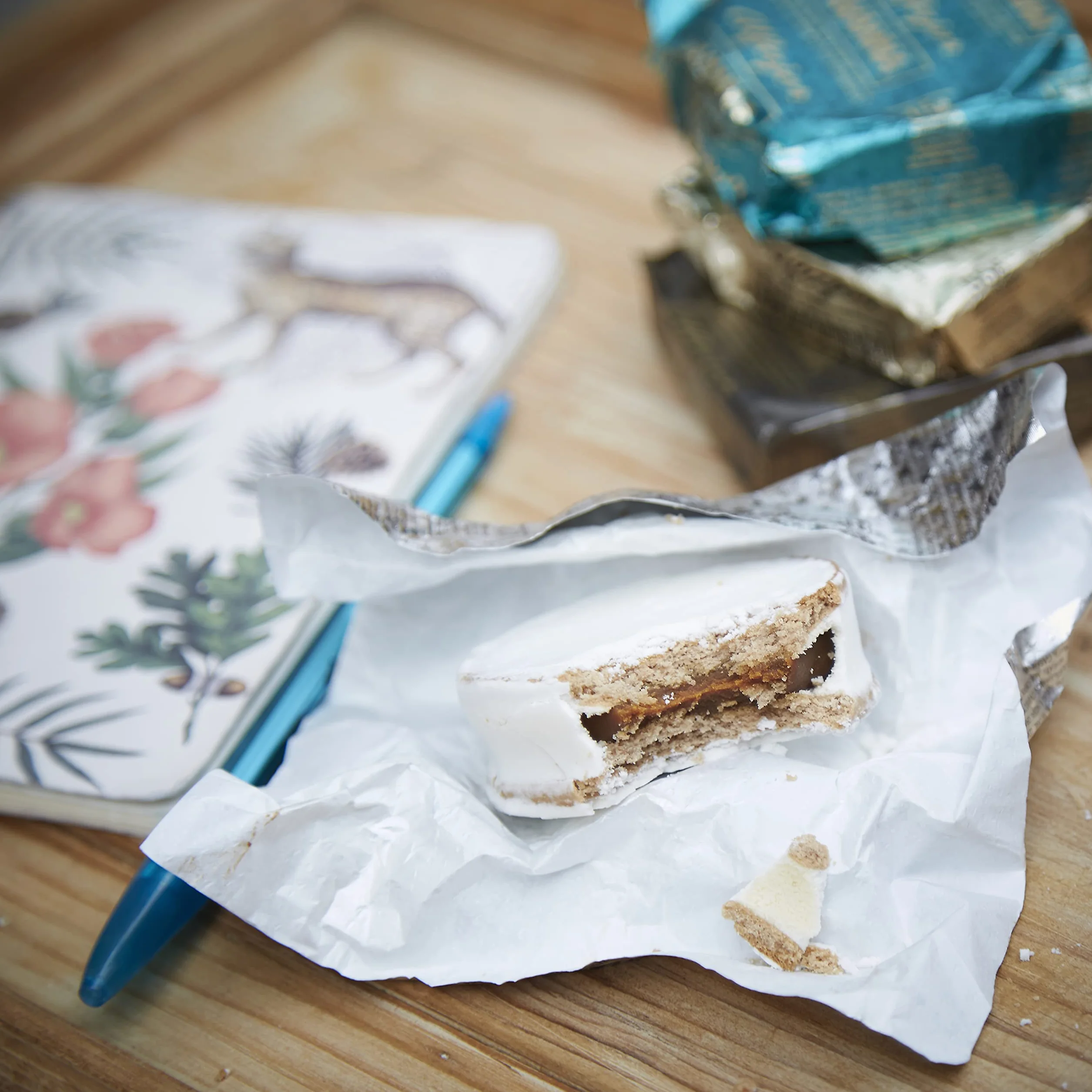 Havanna | Alfajores z Bezą | Ciastka w Polewie z Nadzieniem z Dulce de Leche | 12 sztuk | 564g